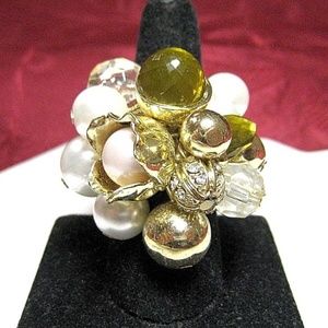 FAUX PEARL DANGLING BALL COCKTAIL RING SIZE 8.25